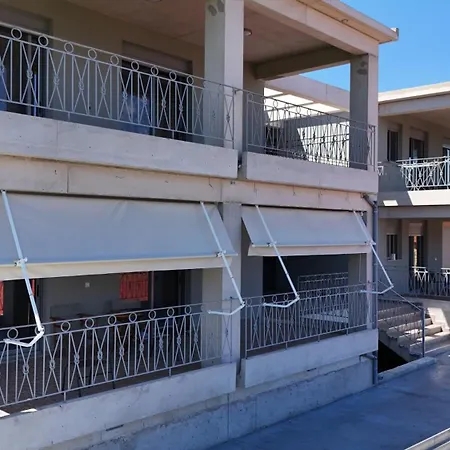 Makarounis Athanasios 아파트 Petalídhion