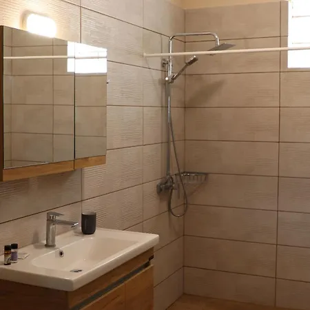 Makarounis Athanasios * Petalídhion